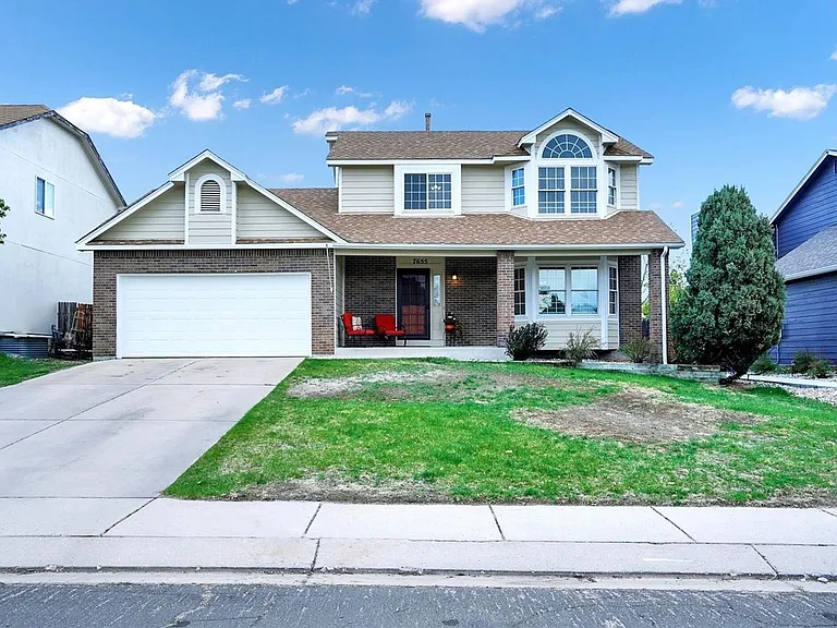 7655 Hickorywood Dr — Photo 1