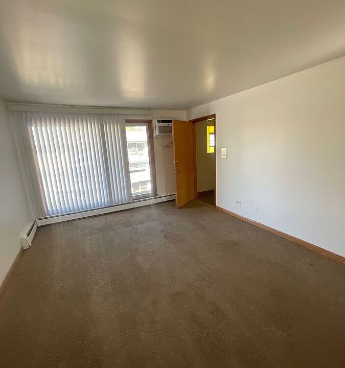 1st image of 17385 70th Ave APT L