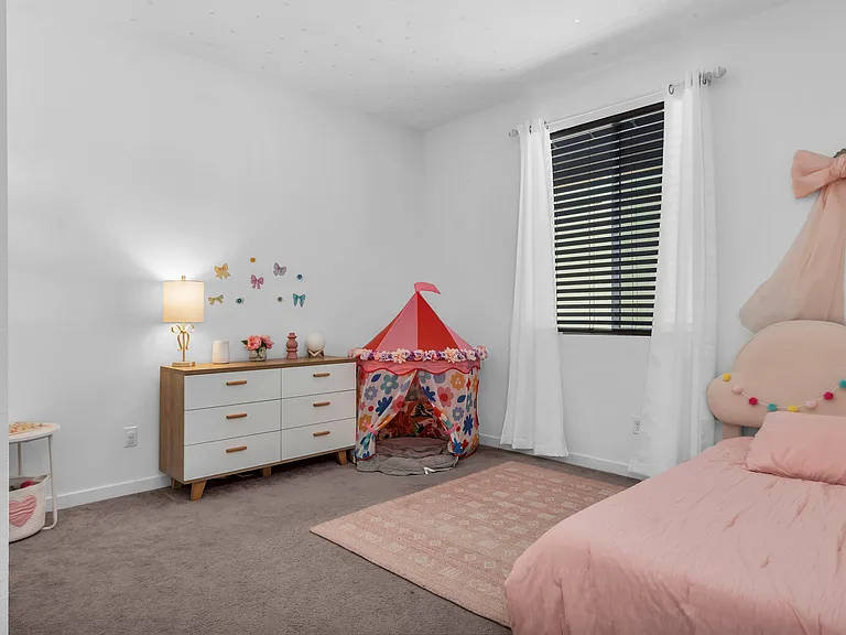 11596 S Crescent St — Photo 22