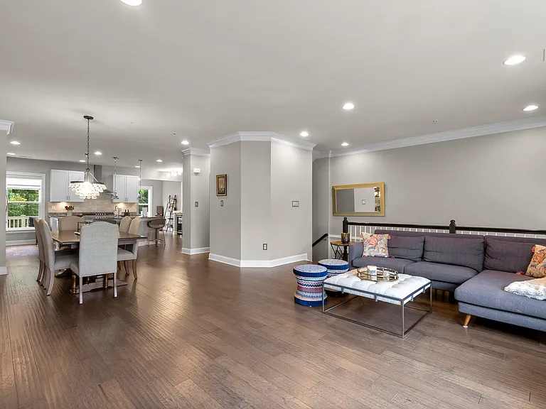11826 Mango Ln — Photo 9