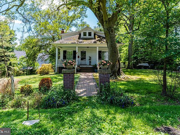 2nd image of 7000 Fairfax Dr