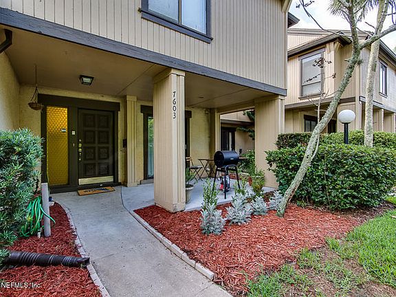 3rd image of 7603 Las Palmas Way #264
