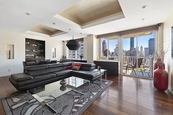 Rented by Compass | media 19