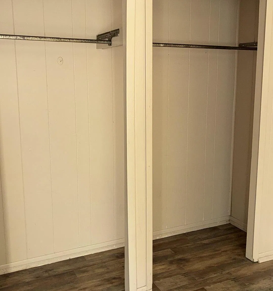 2 bed, 1.0 bath, $700 — Photo 3