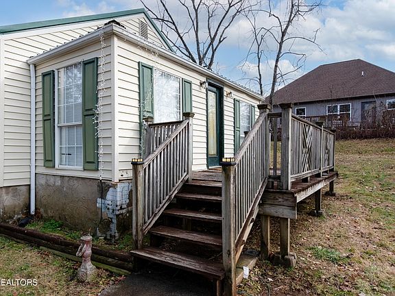 5th image of 306 Lambert Ln