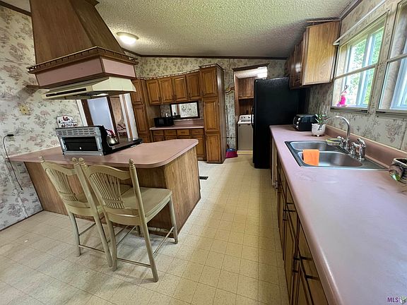 4th image of 14405 Oak Meadow St