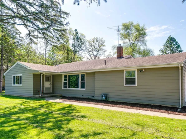 2295 Shannondale Dr, Libertyville, IL 60048