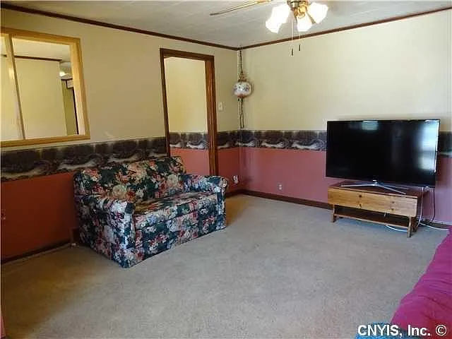 101 Rosewood Pl — Photo 4