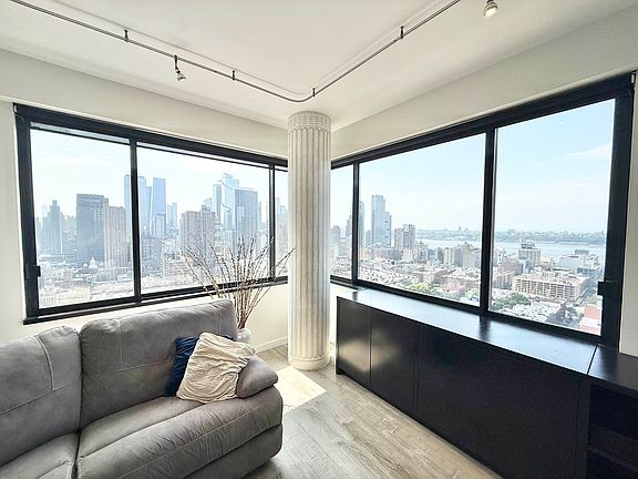 2nd image of 350 W 50th St APT 31E