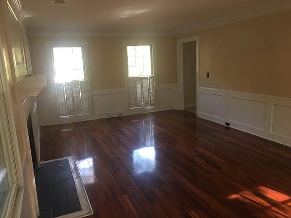 4th image of 3100 Branford Ct