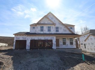 5775 Irwin Dr, Green Township, OH 45248