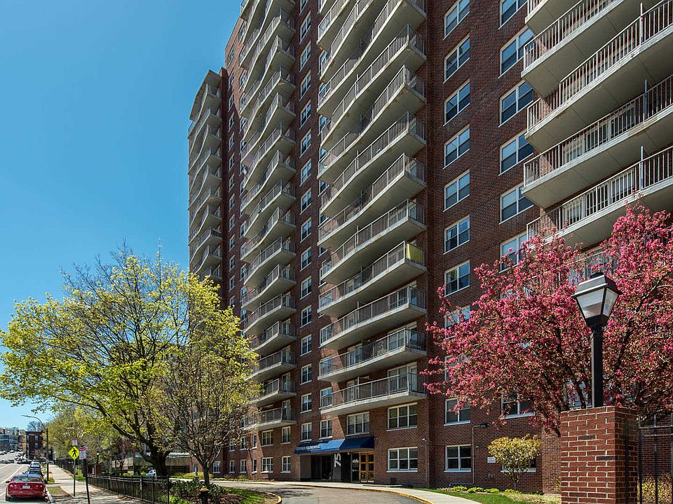 CityView at Longwood Apartments