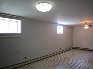 16 Sterling Pl, Edgewater, NJ 07020