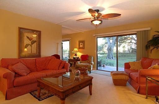 2nd image of 5020 Bayshore Blvd APT 101