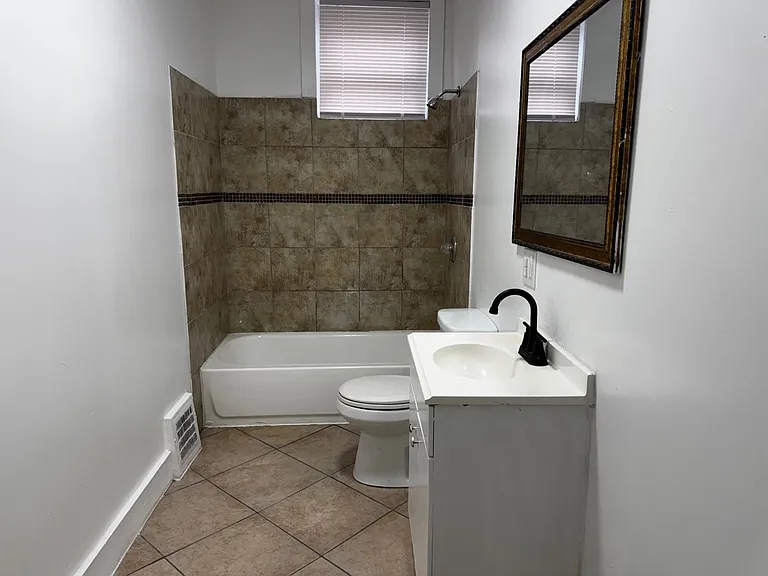 395 E 152 ST — Photo 37
