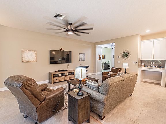 3rd image of 10171 SW Coral Tree Circle