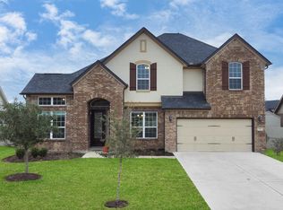511 Round Lake Dr, Rosenberg, TX 77469