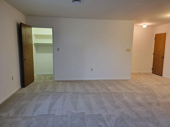 4th image of 420 W Cherry Dr APT G