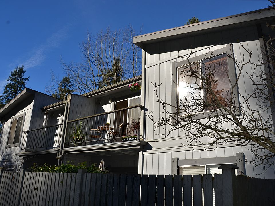 1st image of 12202 NE 147th Pl #2B