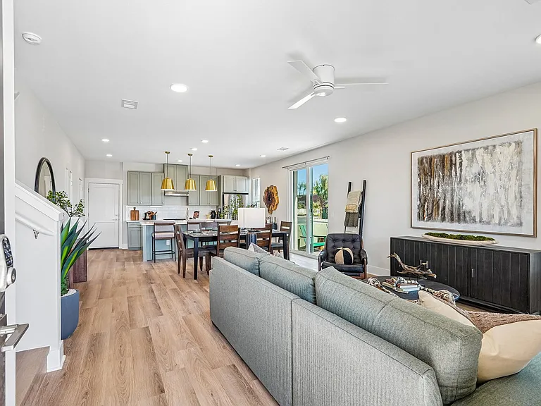 HARMON Ascend by Crescent Communities — Photo 10