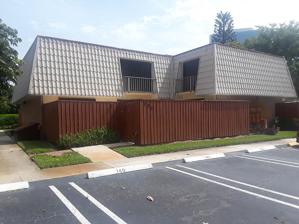 1st image of 1700 Embassy Dr APT 207