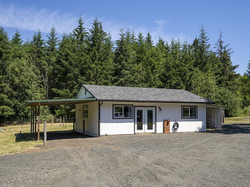 1st image of 3063 SE Chickory Ln