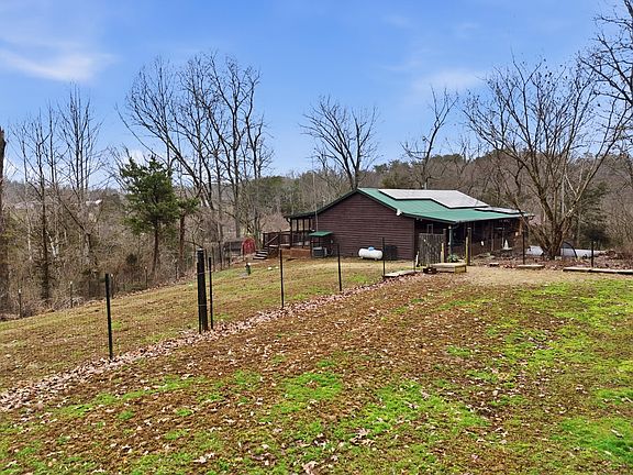 3rd image of 215 Old Log Lick Rd