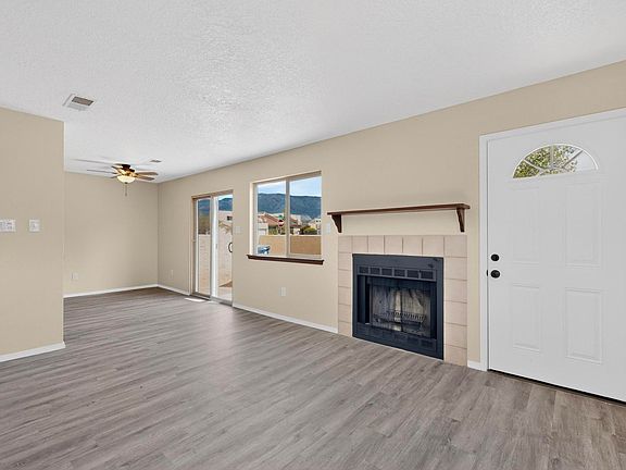 5th image of 4561 Inca St NE