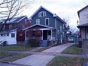 1st image of 27 Elmwood Park S