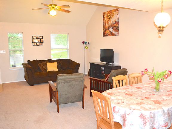 3rd image of 15310 Faircrest Ct