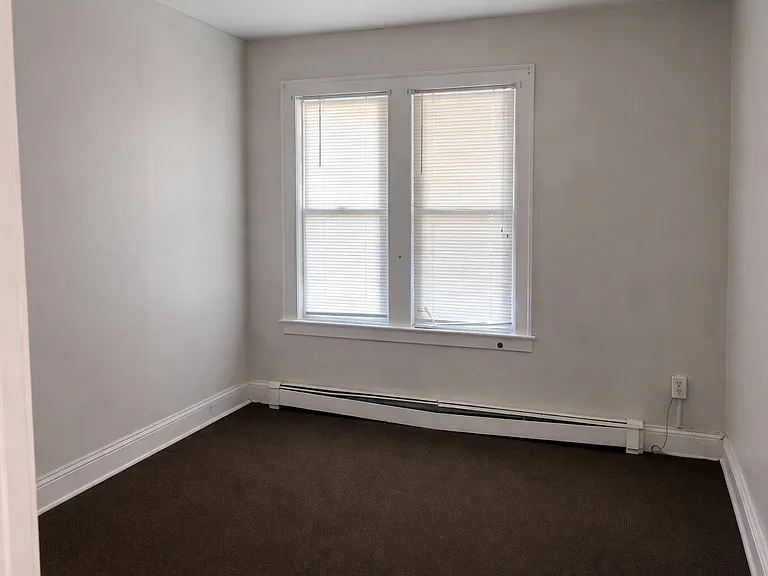 479 Broad St #2N — Photo 4