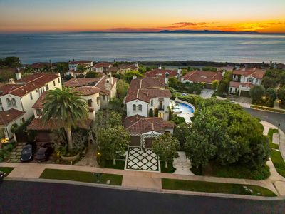 2 Secret Cv, Newport Coast, CA, 92657