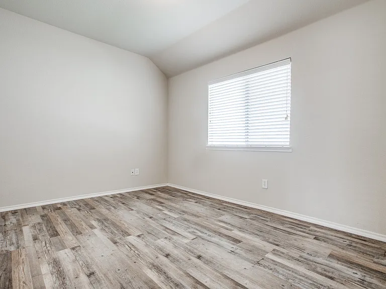 9900 Northgate Dr — Photo 21