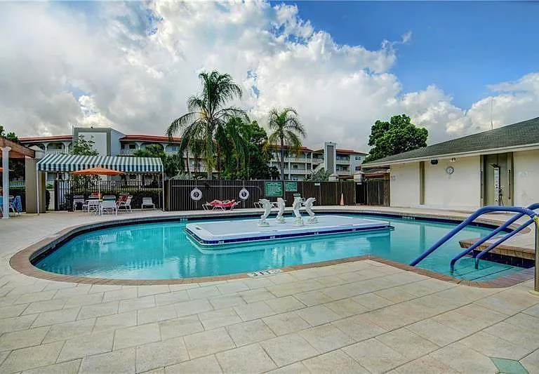 2501 Antigua Ter #D1 — Photo 37
