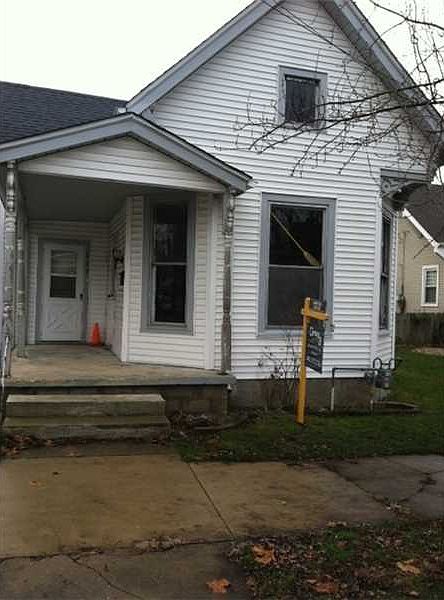 1st image of 229 W Franklin St