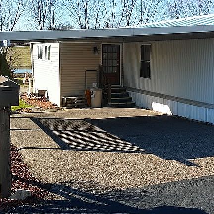 Carport & Built-on room