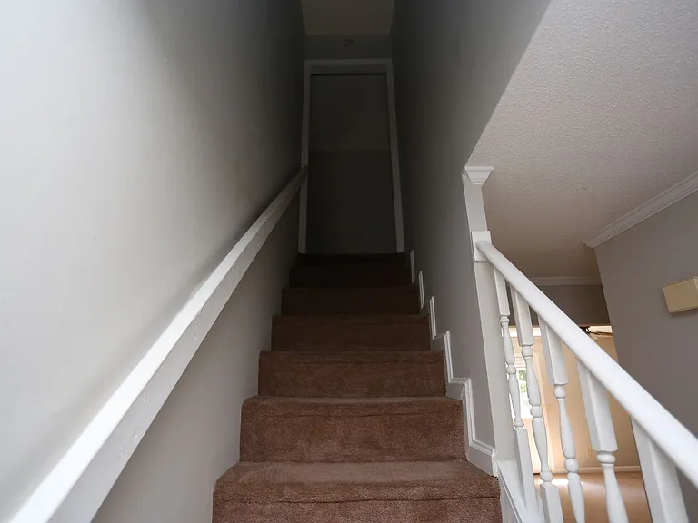 226B Courtney Way — Photo 21