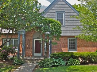 114 Roberton Xing, Fairfield, CT 06825