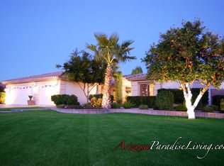 1033 N Norwalk Cir, Mesa, AZ 85205