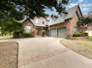 1325 Champions Dr, Rockwall, TX 75087