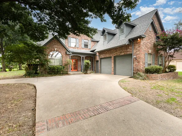 1325 Champions Dr, Rockwall, TX 75087