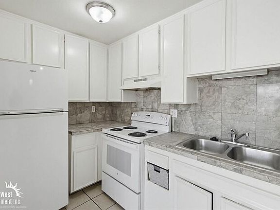 5th image of 4219 Illinois St APT 4