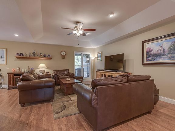 5th image of 169 Uphill Dr