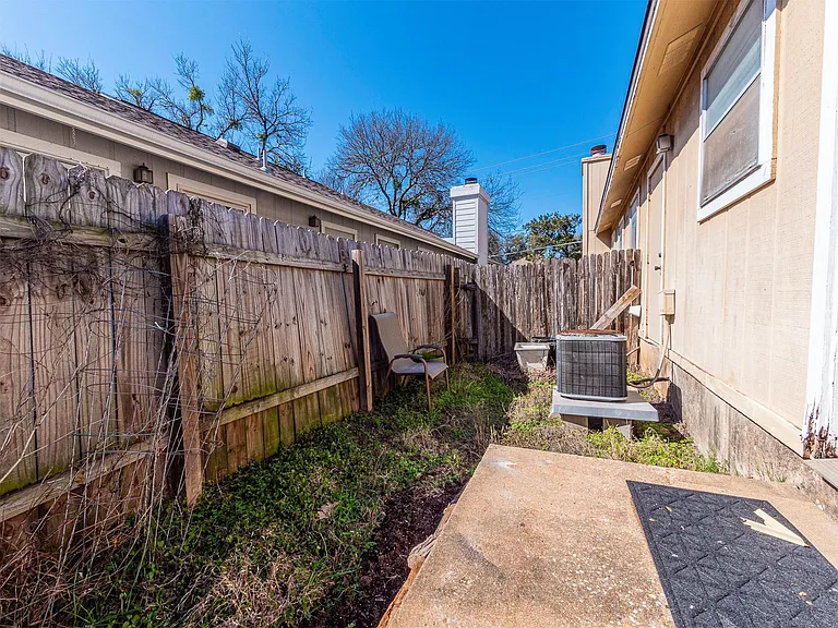 9624 Sugar Hill Dr #A — Photo 21