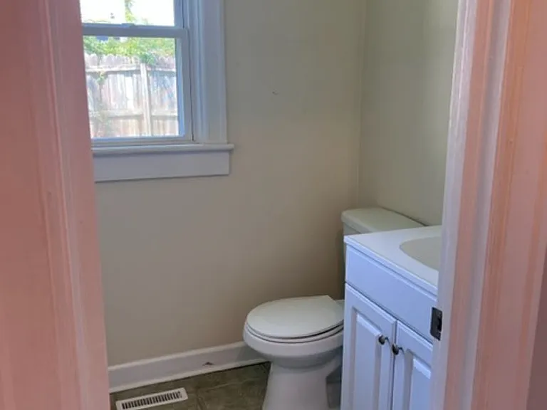 205A Douglas Ave — Photo 9