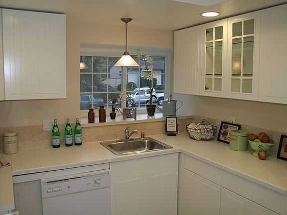 Bright, airy IKEA kitchen.