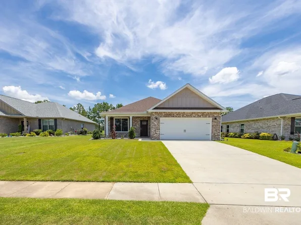 9869 Lakeview Dr, Foley, AL 36535