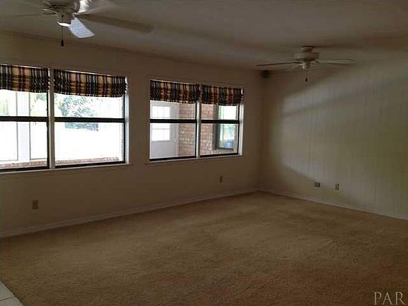 5th image of 209 Northcliff Dr