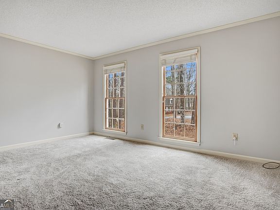 5th image of 201 Chesterfield Rd