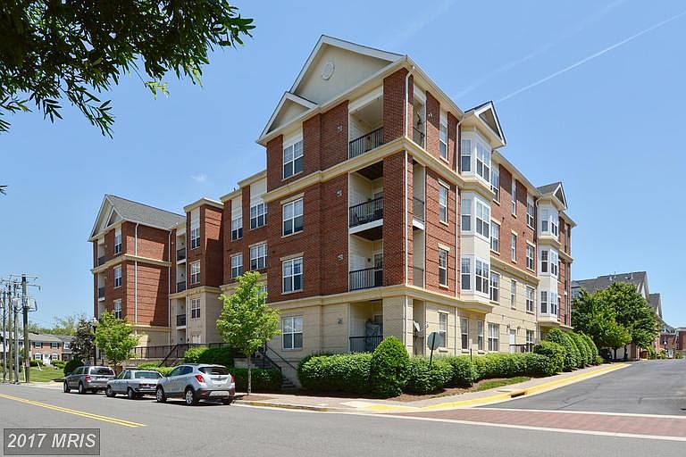 1st image of 205 Meeting House Station Sq APT 202